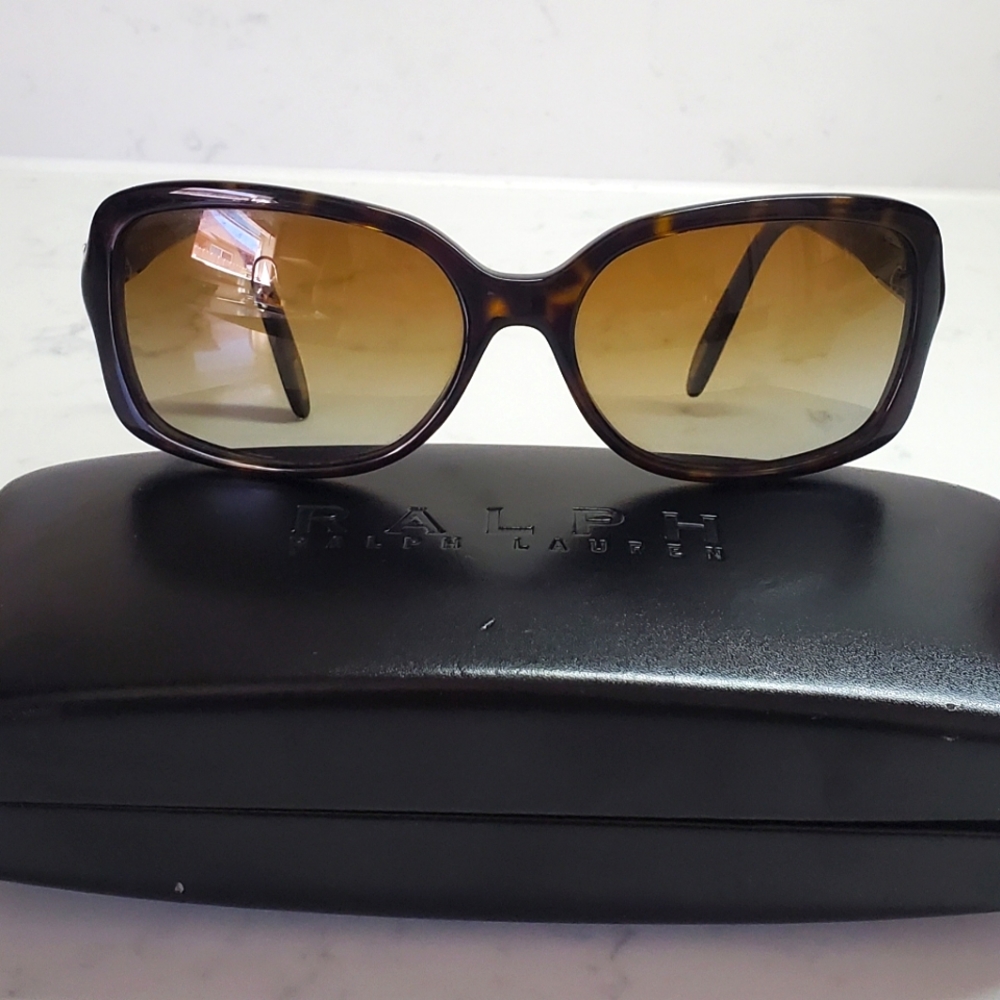 Ralph Lauren Sunglasses. Tortouse frame.  Brown lenses.